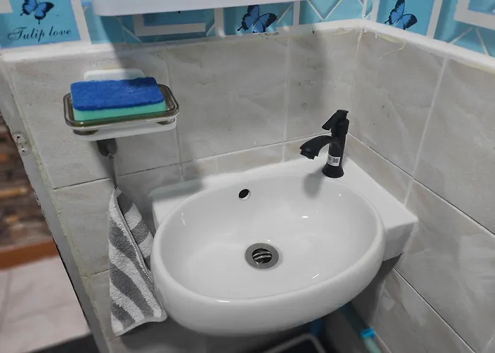 Apartment Jplace 101 Spacious With Large Fan Free Wi-fi